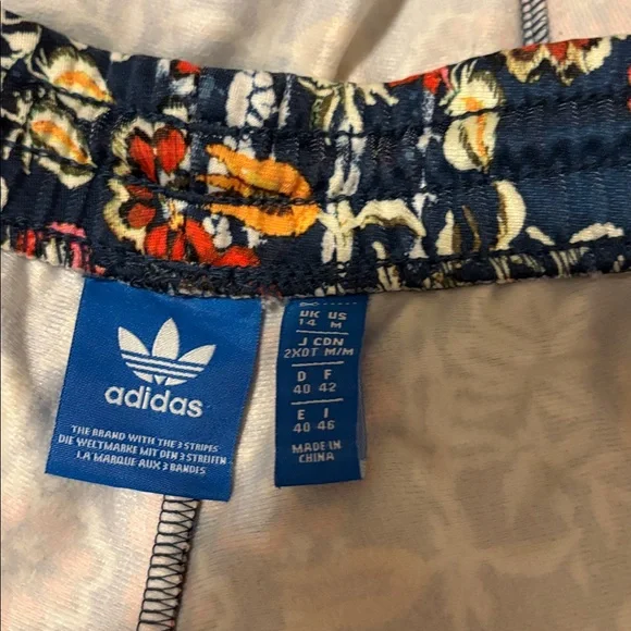 Adidas. Women pants - Picture 12 of 14
